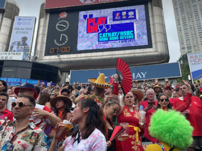 年一度のお祭り騒ぎ！