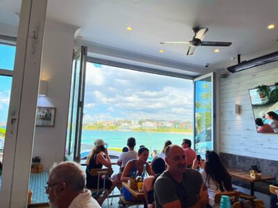 シドニー　海を眺めるおしゃれカフェ