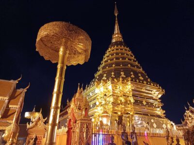 惚れ惚れする美しさ！ドイステープ寺院