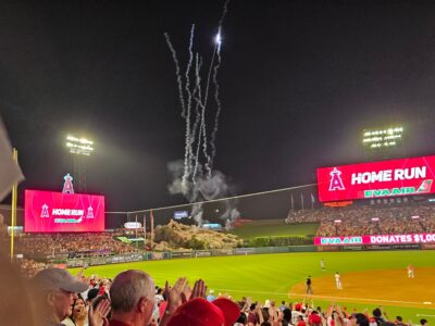 Angels stadium　ローガン・オハピーのホームラン