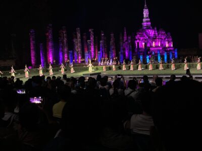 タイのお祭り ロイクラトン