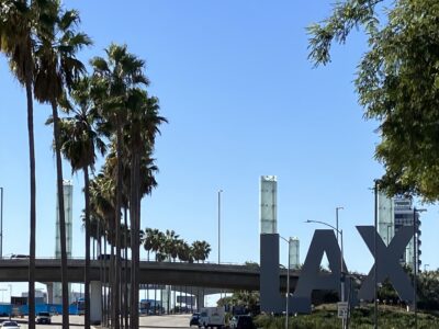 LAX！